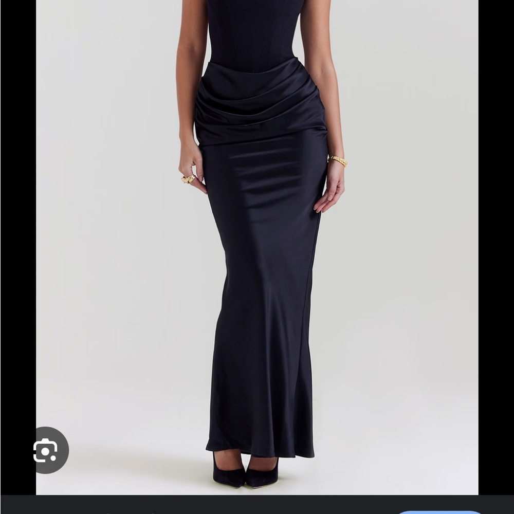 Elegant Black Maxi Dress